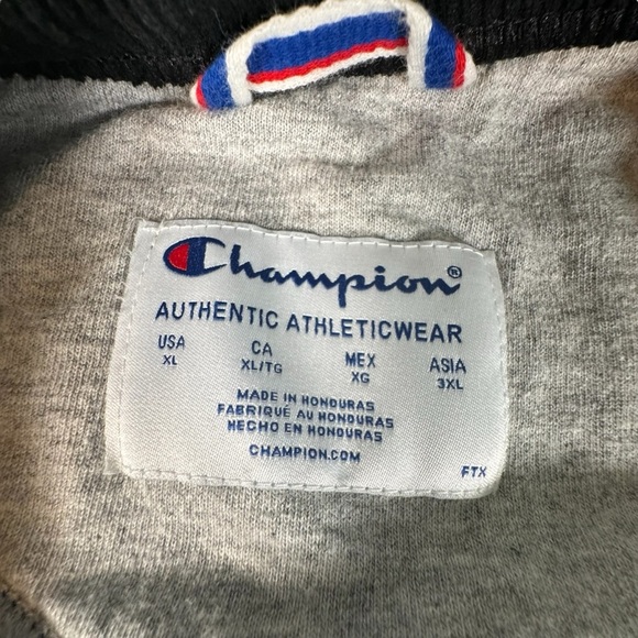 Champion Crewneck Sweatshirt XL Black Fleece Pullover Logo Athletic Fit Vintage - Picture 6 of 8